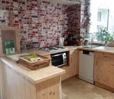 Quartier de l'Abbaye Apartment | Appartement au rez-de-chaussée