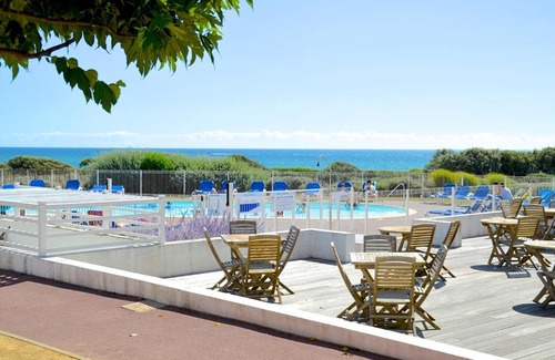 Chateau-d'Olonne Apartment | Appartement avec accès 2 piscines