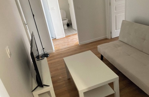 Romainville Apartment | Appartement Avec 2 Chambres Salon Cuisine sdb