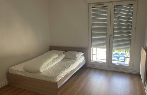 Romainville Apartment | Appartement Avec 2 Chambres Salon Cuisine sdb