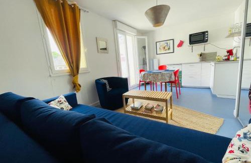 Bielle Apartment | Appartement avec balcon et vue sur les montagnes