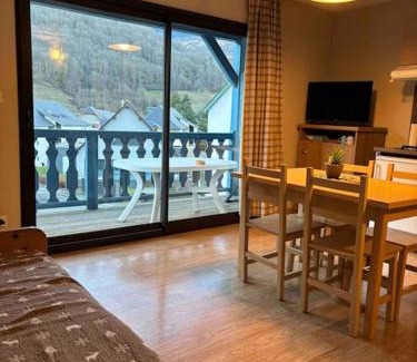 Arreau Apartment | Appartement avec cabine