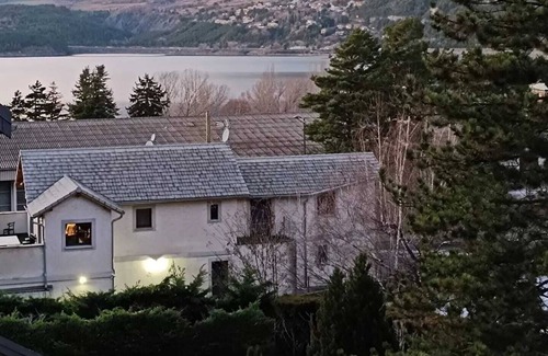 Savines-le-Lac Apartment | Appartement Avec vue sur lac et Montagne