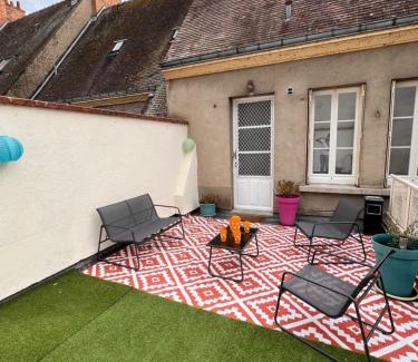 Gien Apartment | Appartement avec grande terrasse