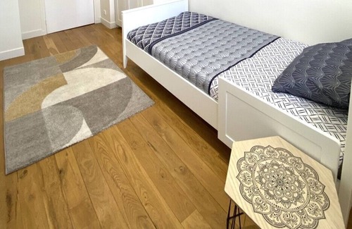 Orsay Apartment | Appartement Avec Jeux de Société