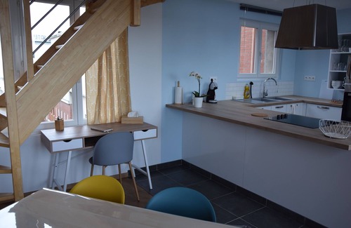 Calais City Center Apartment | Appartement Avec Magnifique vue sur Port Situé Entre la Plage et le Centre Ville