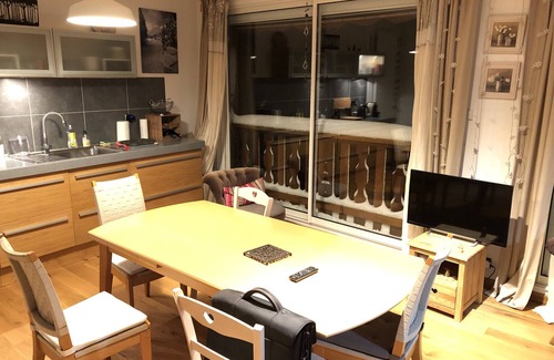 Laveissiere Apartment | Appartement avec piscine - 6 personnes
