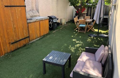 Lattes Apartment | Appartement avec piscine privative