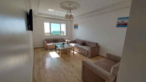 Achakkar Apartment | Appartement avec piscines, vue sur mer et accès à la plage à Achakar Hill, Tanger.