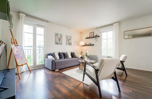 Chessy Apartment | Appartement avec Terrasse, Parking et WiFi, DisneyLand Paris