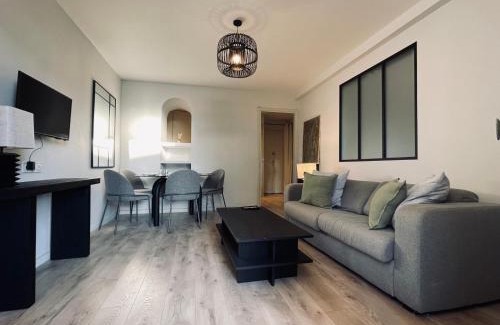 Cimiez Apartment | Appartement avec Terrasse - Palais Historique à Nice