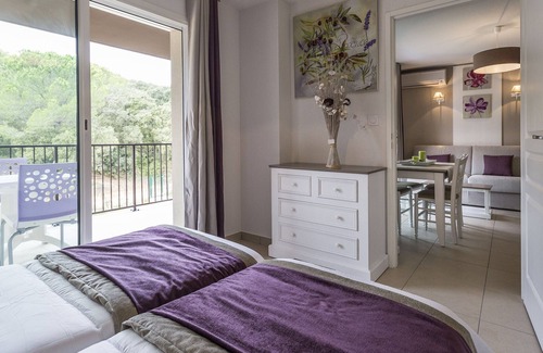 Remoulins Condo | Appartement avec Wi-Fi | Près du Pont du Gard