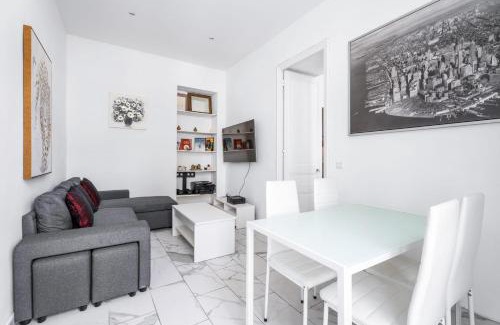 La Croix des Gardes Apartment | Appartement Beau Site - Welkeys