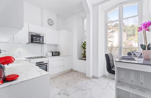La Croix des Gardes Apartment | Appartement Beau Site - Welkeys