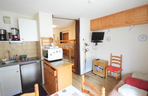 Bernex Apartment | Appartement Bernex, 2 pièces, 5 personnes - FR-1-498-28