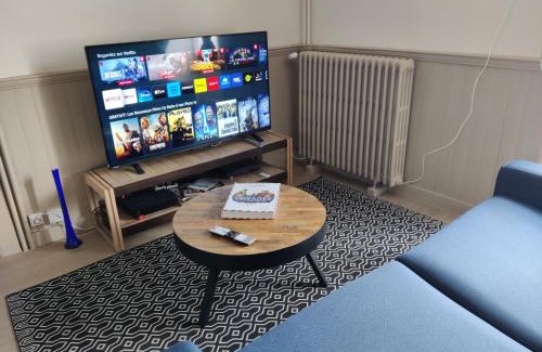 Vitre Apartment | Appartement BLUEMA 2 chambres RdC, proche gare, vue sur le château