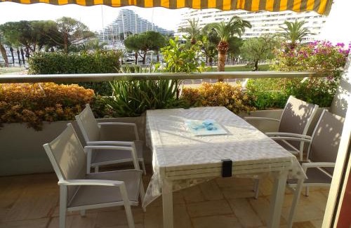 Villeneuve Loubet Beach Apartment | Appartement bord de mer Marina Baie des Anges