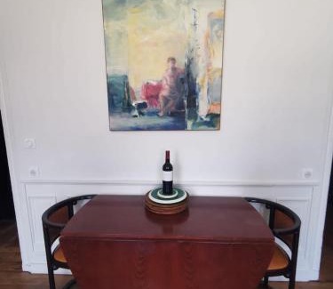 Bordeaux City Centre Apartment | Appartement bordelais de charme