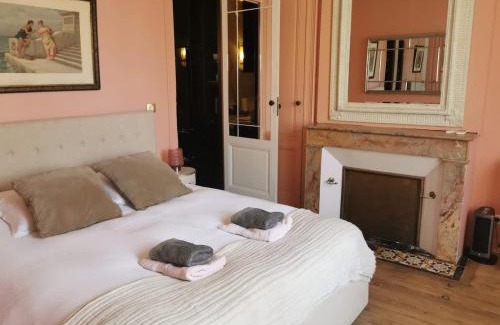 Bordeaux City Centre Apartment | Appartement bordelais de charme