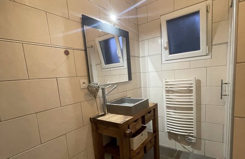 Esquieze-Sere Apartment | Appartement Cosy Dans Résidence Calme Cheminée Jardin vue sur la Montagne