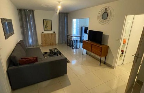 Garges-les-Gonesse Apartment | Appartement calme, lumineux et centralisé