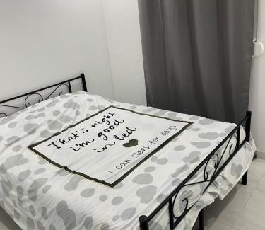 Bagnols-sur-Ceze Apartment | Appartement calme dans villa individuelle