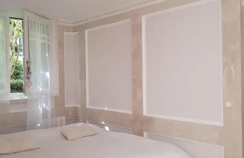 Plateau - Mont-Valerien Apartment | Appartement calme et lumineux