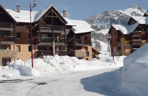 Les Claux Apartment | Appartement Calme