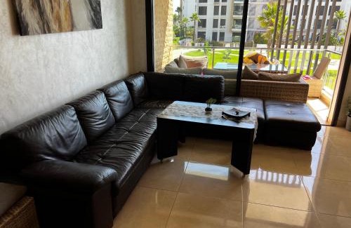 Plage des Nations Apartment | Appartement calme sur mer et piscine