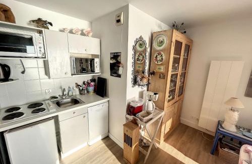 Granville Apartment | Appartement central avec balcon, parking privé - FR-1-361-66