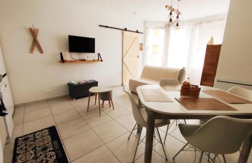 Ax-les-Thermes Apartment | Appartement centre Ax-les-Thermes proche télécabines & parking