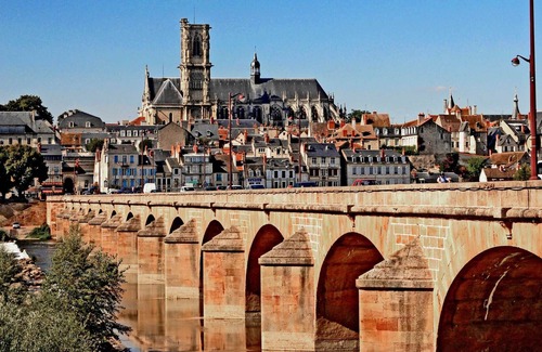 Nevers Apartment | Appartement centre Hoche 2