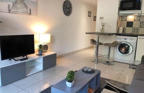 Prado - Republique Apartment | Appartement centre modern terrasse piscine parking