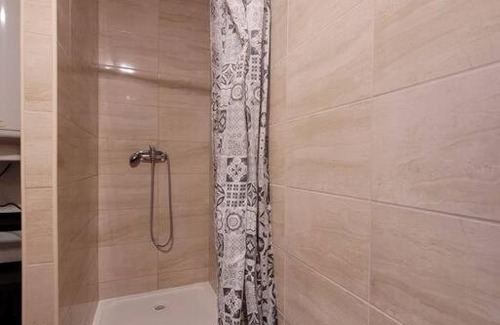Remoulins Apartment | Appartement centre-ville.
