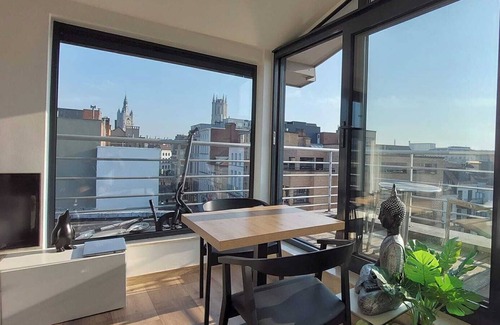 Ghent City Centre Apartment | Appartement Centrum Gent, Terras met Zicht op Water en Torens