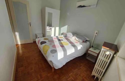 Neris-les-Bains Apartment | Appartement chaleureux à Néris-les-Bains - 57 m² avec terrasse