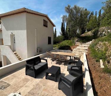 Sollies-Toucas Apartment | Appartement Chaleureux Sollies