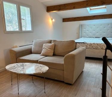 Sollies-Toucas Apartment | Appartement Chaleureux Sollies