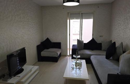 Cite Al Mohammadi Apartment | Appartement chaleureux et calme, parking, piscine