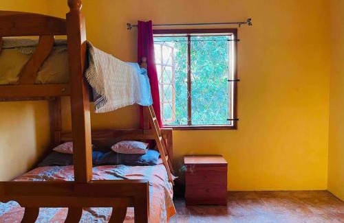 Port Louis Apartment | Appartement chaleureux, vélo à disposition