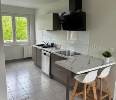 Avranches Apartment | Appartement charmant