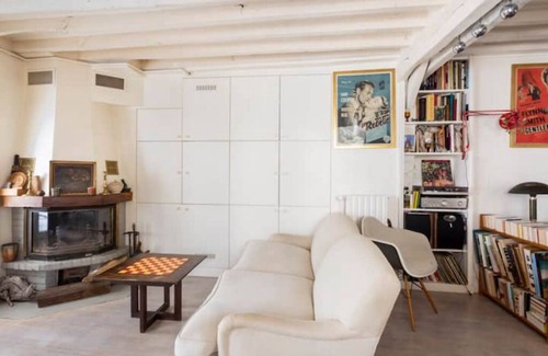 Enfants-Rouges Apartment | Appartement Chic et Confortable Dans le « Paris Branché »