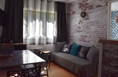 Les Bormettes Apartment | Appartement climatisé look industriel avec piscine à la plage