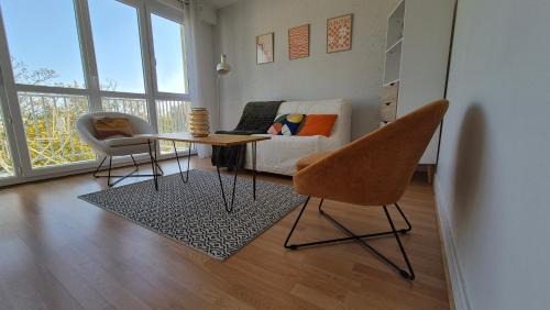 Mont-Saint-Aignan Apartment | Appartement Clara Parking Gratuit