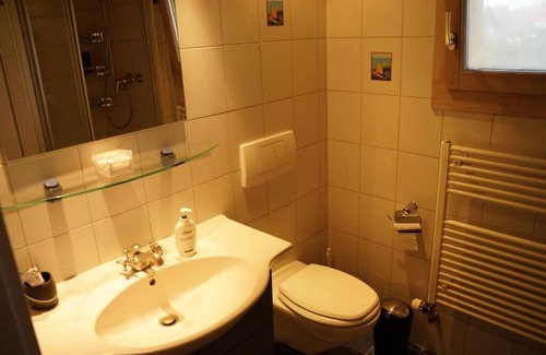 Areuse Apartment | Appartement Claude