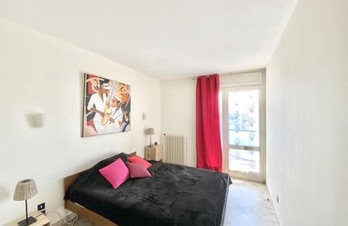 Le Grau-Du-Roi Apartment | APPARTEMENT CLIMATISE 2 CHAMBRES VUE MER ET PARKING