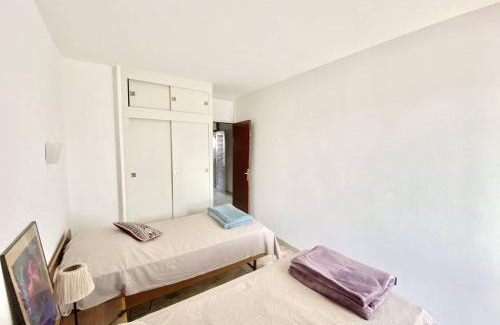Le Grau-Du-Roi Apartment | APPARTEMENT CLIMATISE 2 CHAMBRES VUE MER ET PARKING