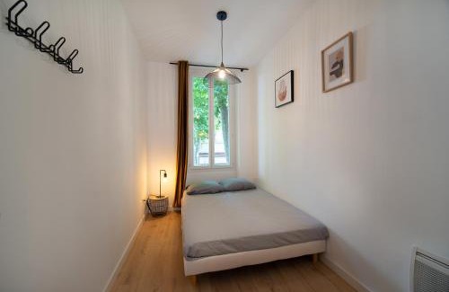 3rd Arrondissement Apartment | Appartement climatisé 2 chambres avec parking à 10min à pieds de la Gare St Charles