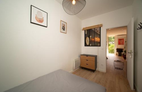 3rd Arrondissement Apartment | Appartement climatisé 2 chambres avec parking à 10min à pieds de la Gare St Charles