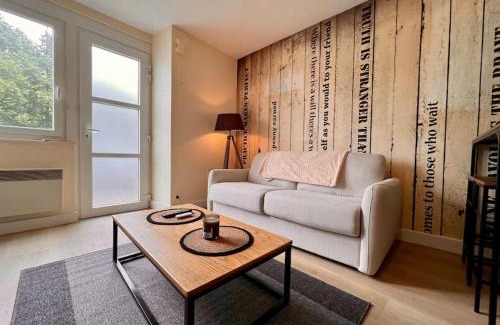 Besancon Apartment | Appartement Climatisé 4prsn Au pied de la Citadelle